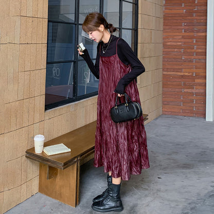 2点セット！【セットアップ】アンコーラレッド フェイクレザーキャミワンピース＋インナートップス セット 上品で個性的なスタイル【JZシリーズ】