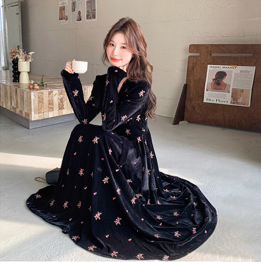 ワンピース】刺繍長袖ワンピース 春秋冬 レディース フィット＆フレア