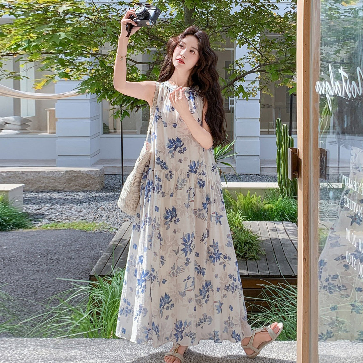 【ワンピース】レンチリゾート 花柄ホルターワンピース レディース 夏 ロング丈 ノースリーブ フレア ゆったり 細見え【SHシリーズ】