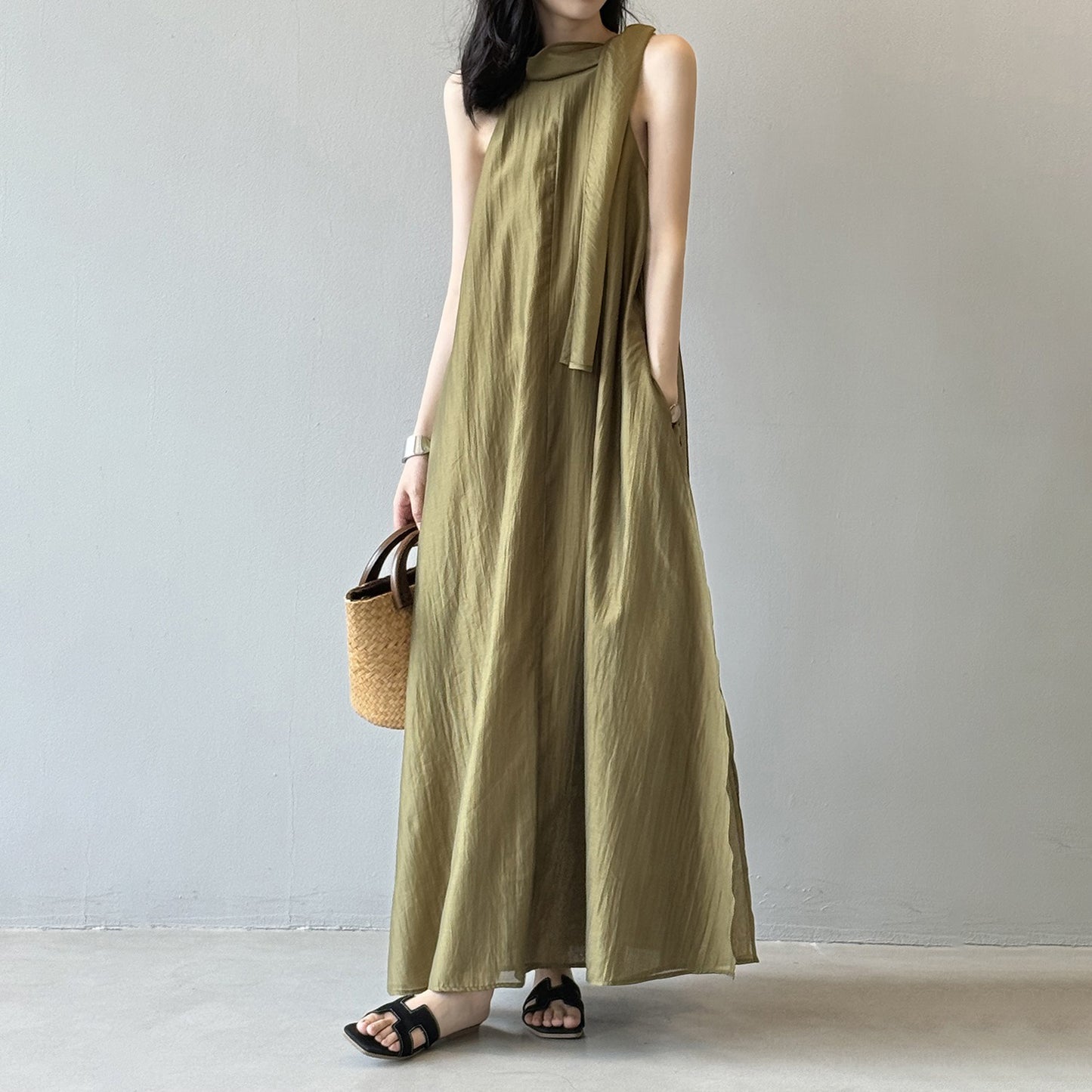 👉 翌日発送⚡在庫限り！【ワンピース】夏新作 フレンチエレガンス テンセル素材 リボンタイ ネックホルター ゆったり ノースリーブワンピース【JZシリーズ】