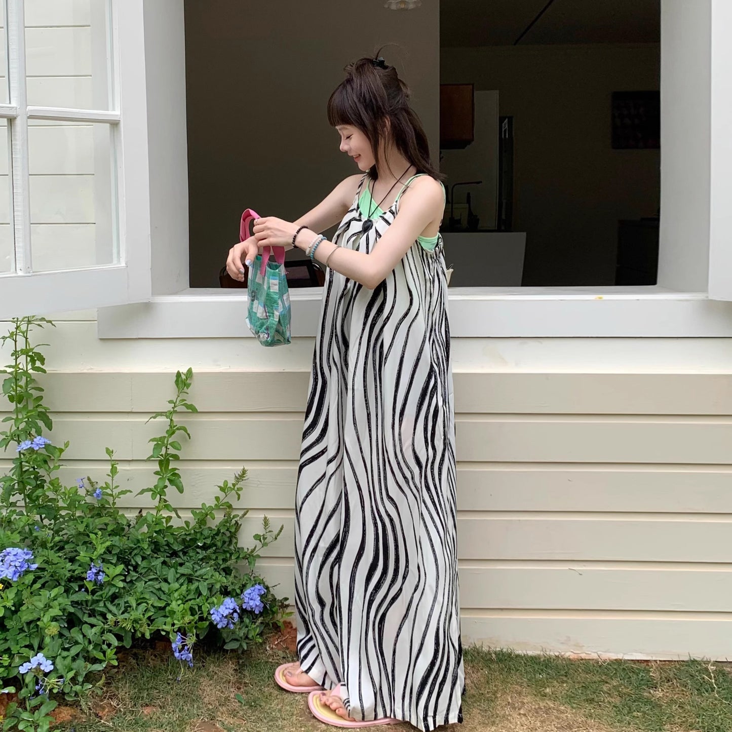 【ボトムス】ゆったりカジュアル 夏用 水波模様 ルーズ感たっぷり オーバーサイズキャミサロペット 【SHシリーズ】