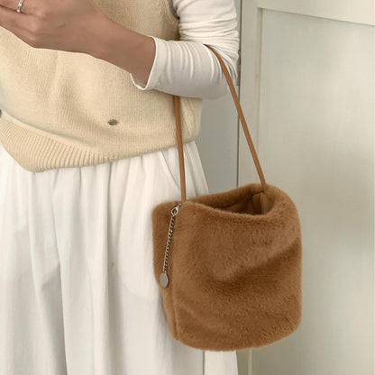 【バッグ】新作 レディース 人工ファー バケットバッグ シンプル 無地 高級感 ハンドバッグ
