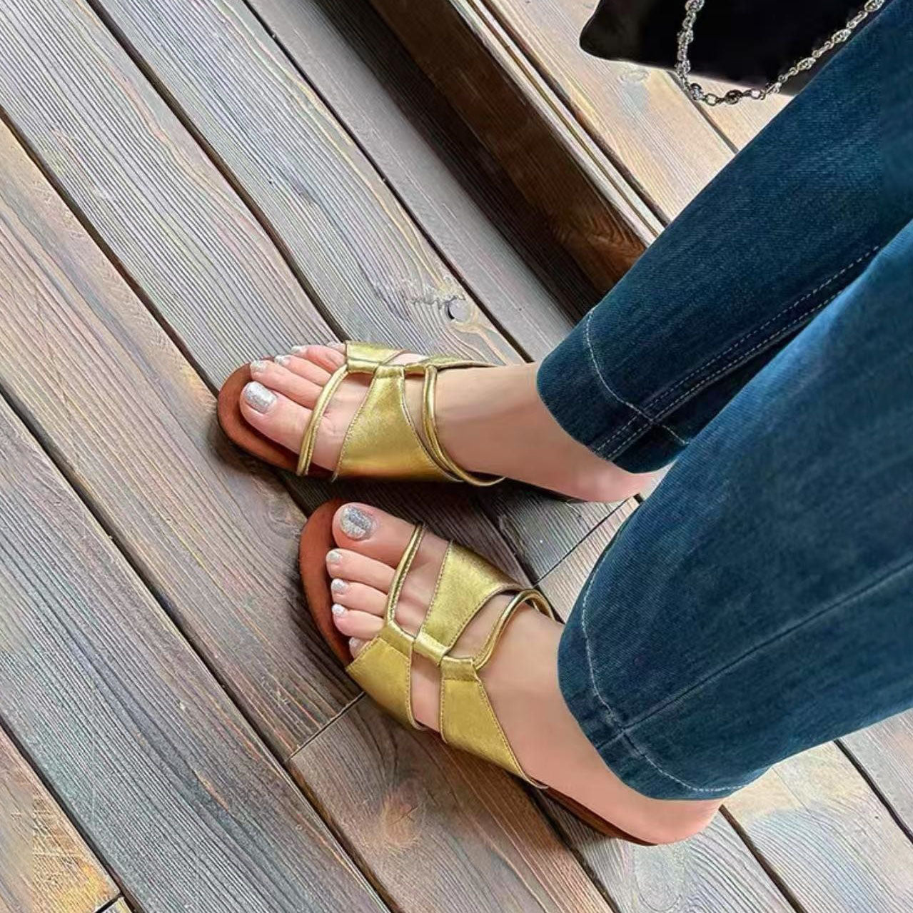 【シューズ】春夏新作 / オープントゥ 外履き 中ヒール スポーツサンダル