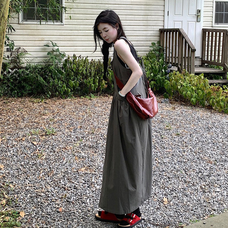 【ワンピース】サロペットワンピース ギャザーデザインノースリーブ ストレートシルエット ロング丈 ゆったり カジュアル【JZシリーズ】
