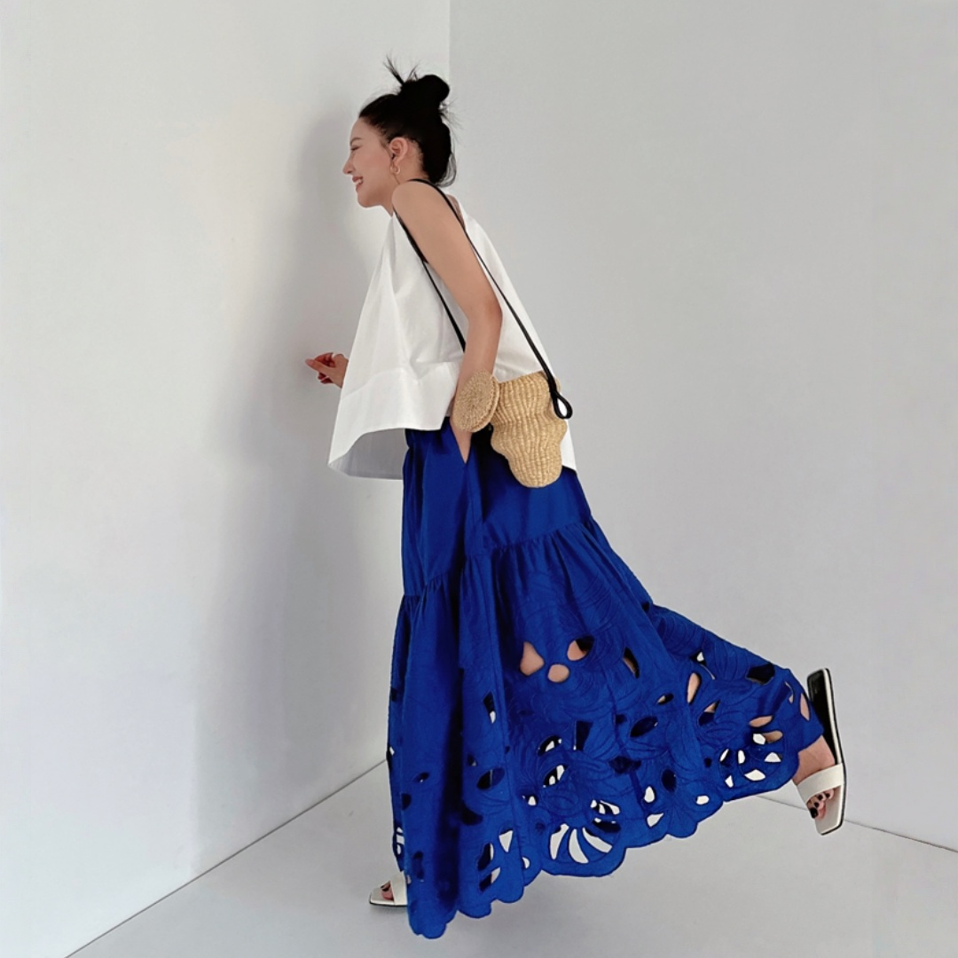 【ボトムス】クラインブルー レーザーカット透かしデザイン 両サイド刺繍 ウエストゴム仕様 スカート 【JZシリーズ】