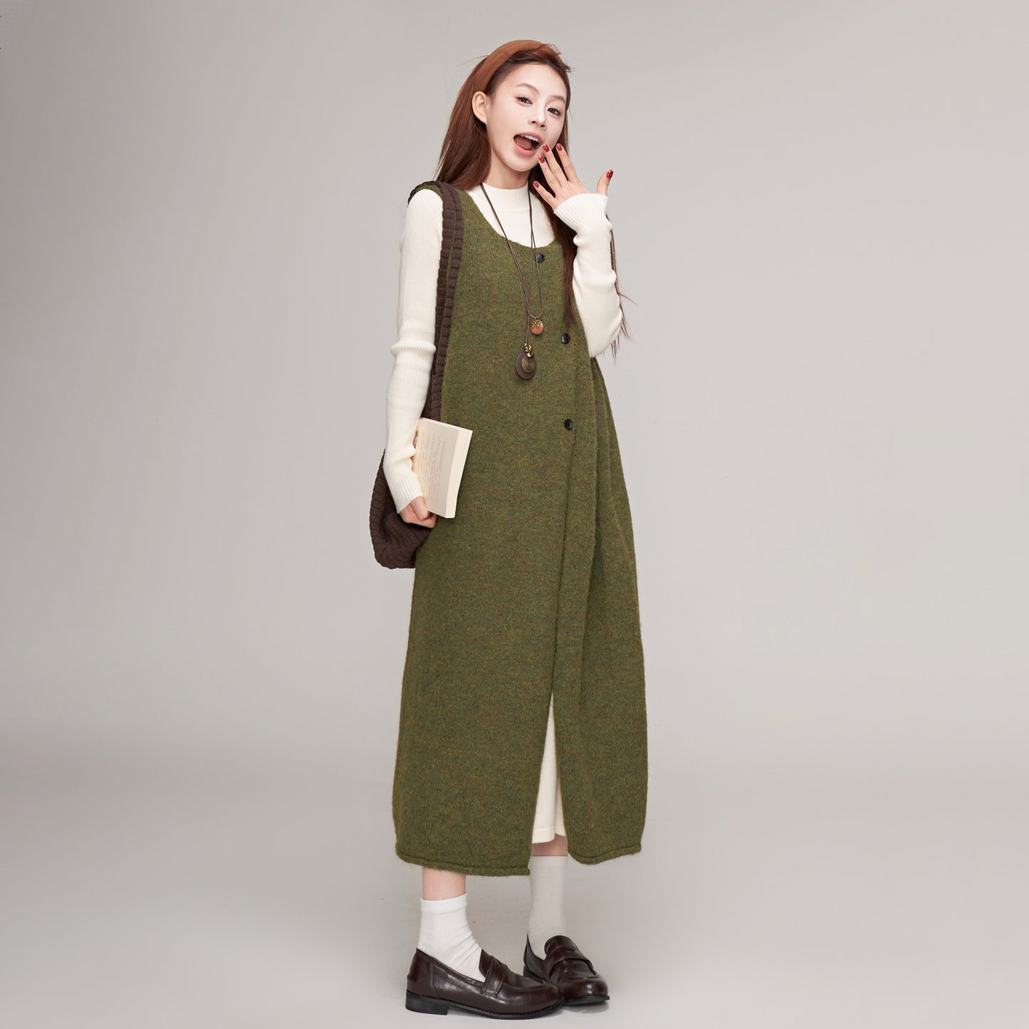 【ワンピース】秋冬 レトロ 森ガール マスタードグリーン ニットサロペットワンピ レディース 重ね着スタイルノースリーブワンピース【JZシリーズ】