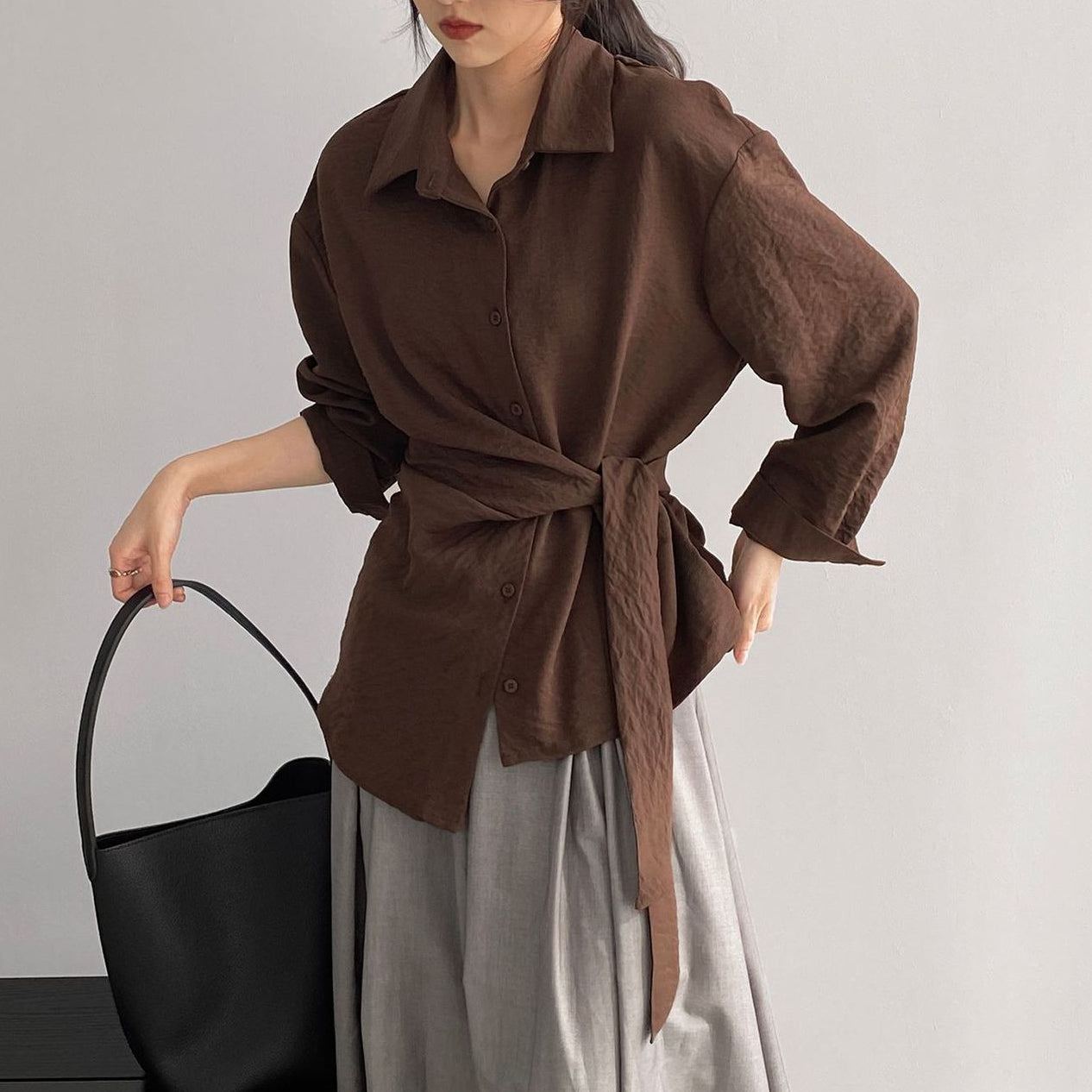 【トップス】ウエストマークで細見え！韓国風デザイン性たっぷりサイドリボンシャツ レディース 通勤エレガント長袖シャツ【JZシリーズ】