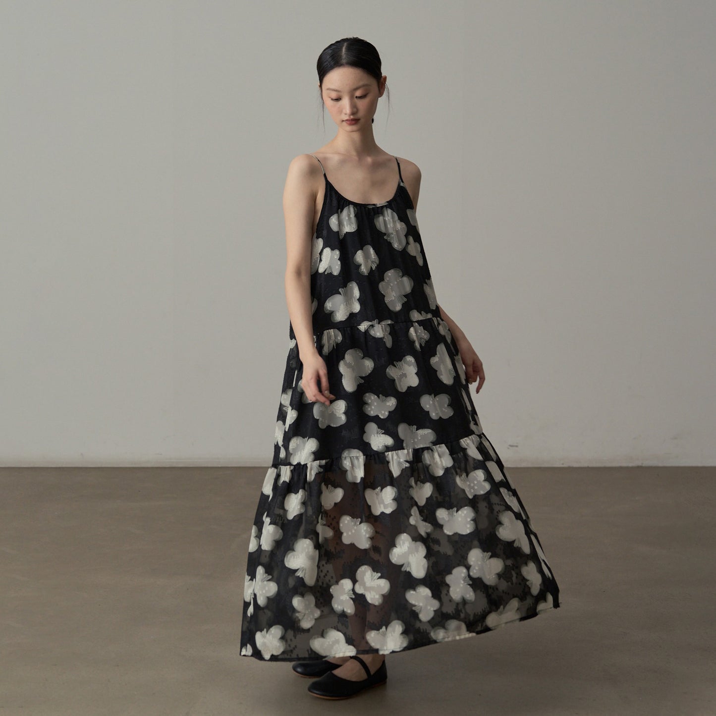 【ワンピース】フレンチレトロ風 花柄ノースリーブワンピース ゆったり体型カバー 休日リゾートコーデに【SHシリーズ】