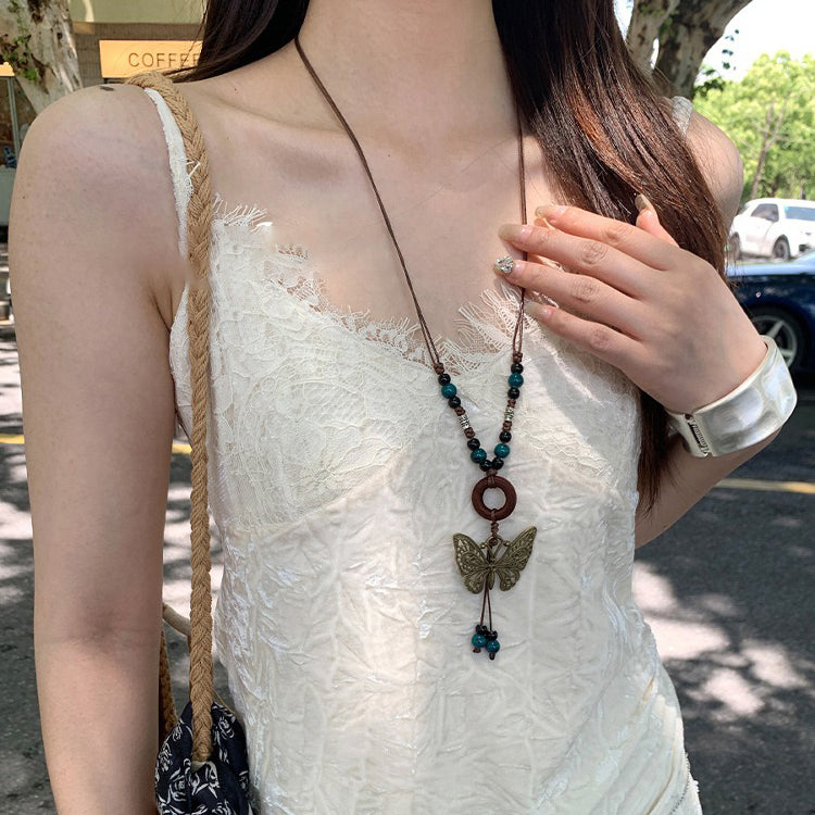 【🎁 B2G1｜先行スタート！】【グッズ】レトロ 蝶モチーフネックレス レディース ロング丈 ニットチェーン 高級感 ボヘミアンスタイル ハングネックアクセサリー