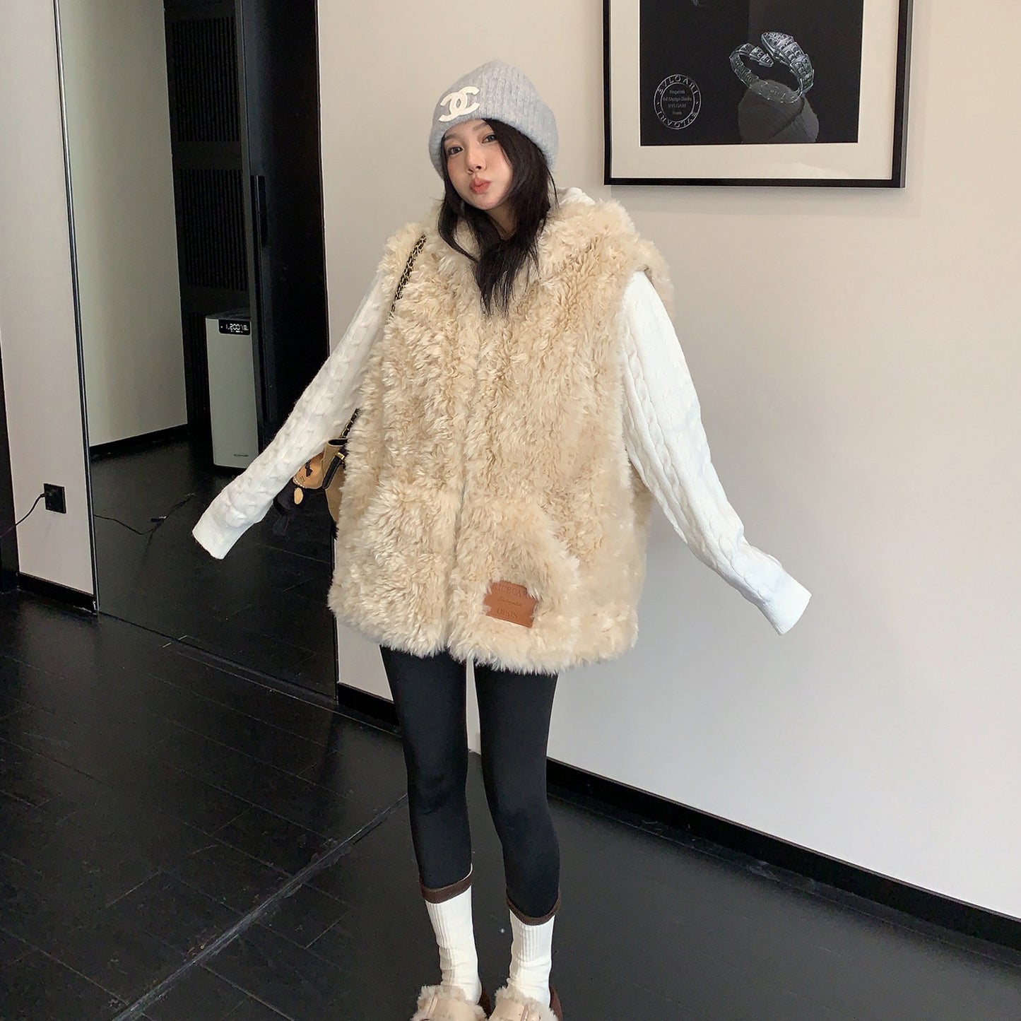 【トップス】柔らかボア×厚手フードベスト レディース レトロデザイン あったか防寒【FCシリーズ】