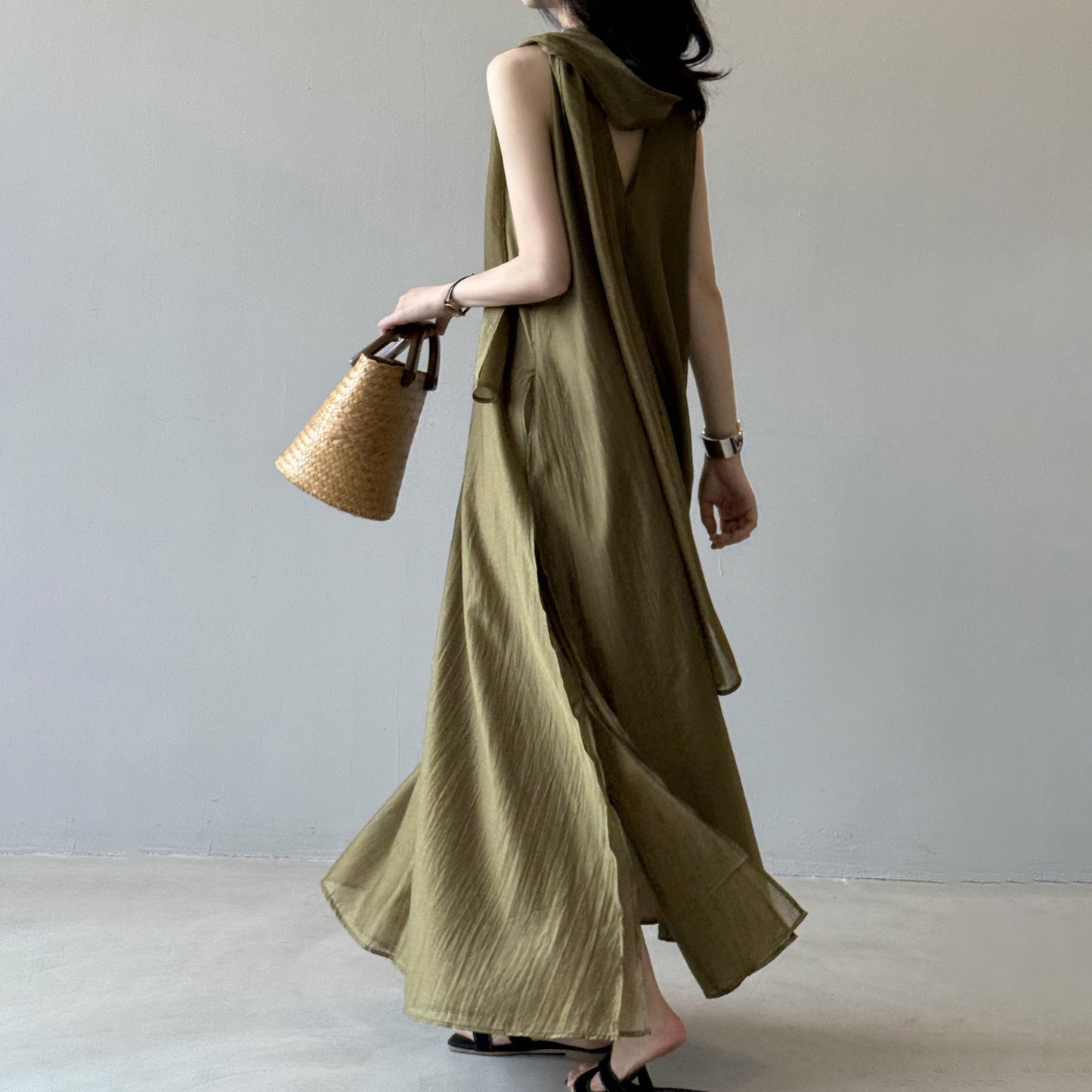 👉 翌日発送⚡在庫限り！【ワンピース】夏新作 フレンチエレガンス テンセル素材 リボンタイ ネックホルター ゆったり ノースリーブワンピース【JZシリーズ】