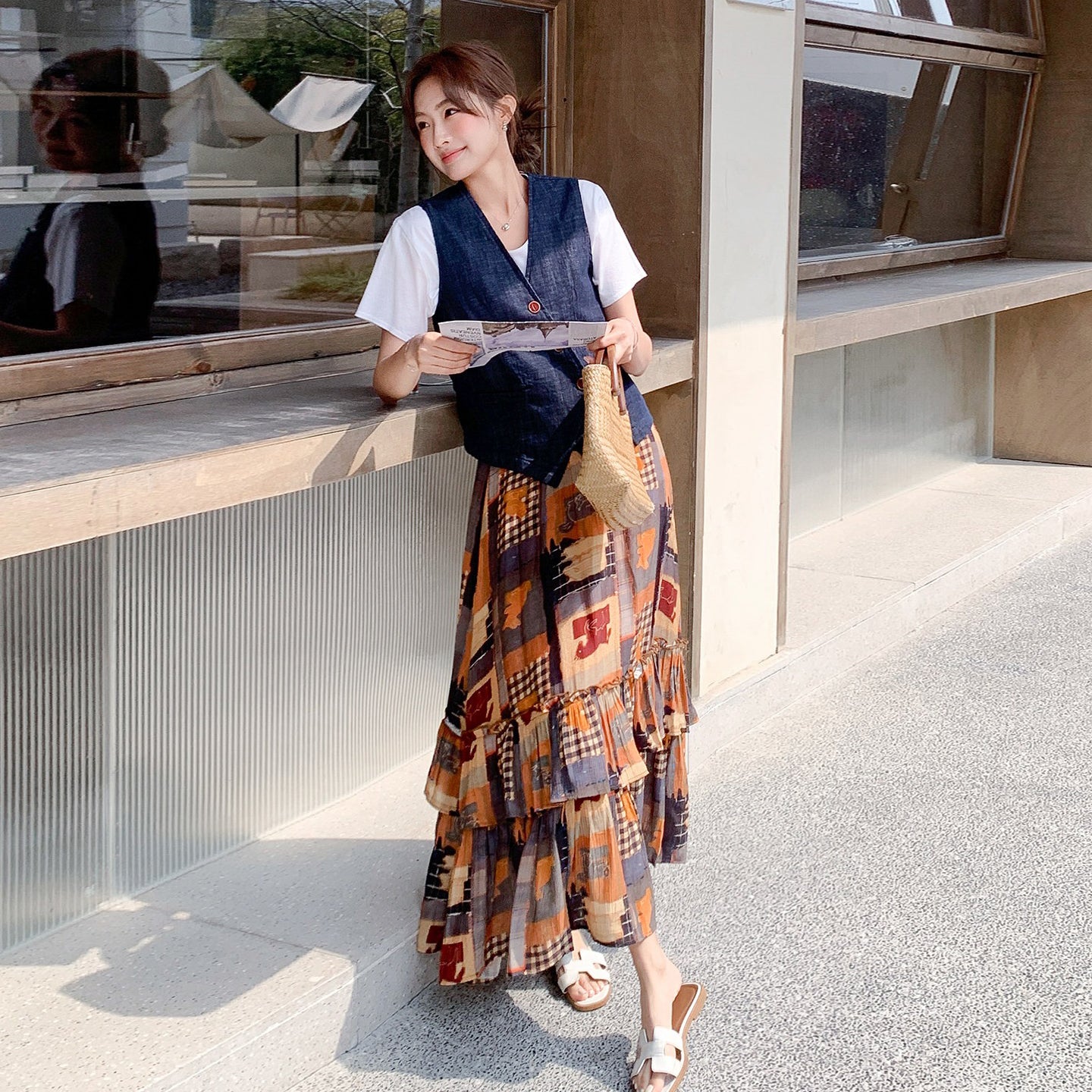 【セットアップ】レトロ デニム Vネックベスト×花柄スカート 上下セット フェミニン 上品 体型カバー おしゃれ トレンドコーデ 2点セット
【SHシリーズ】