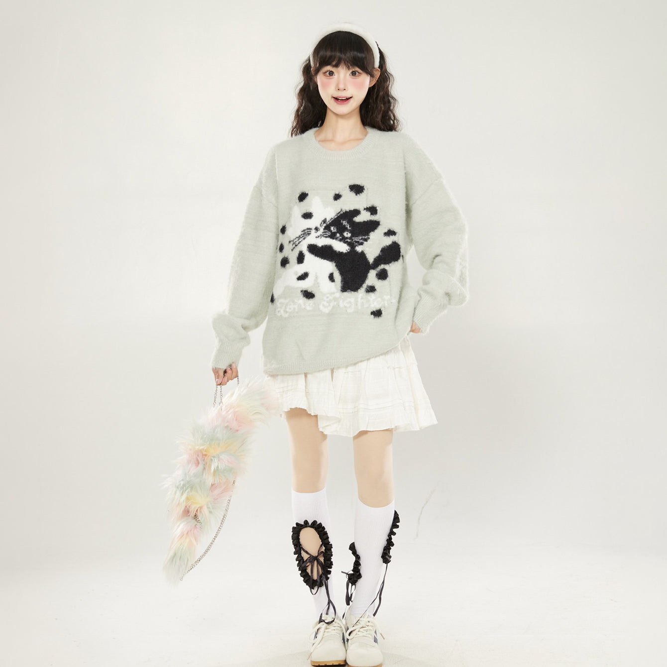 【トップス】ローズレッド 猫 ふわふわニット レディース 秋冬 クルーネック ゆったり 上品 プルオーバー【FCシリーズ】