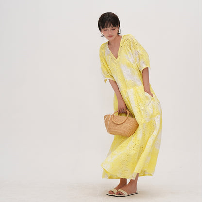 【ワンピース】【15～18日内発送】夏 Vネック 刺繍 透かし彫り 半袖 ワンピース 【JZシリーズ】