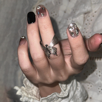 【グッズ】レディース バタフライリング 開口調整可 小众独特 高級感 中古風 指輪