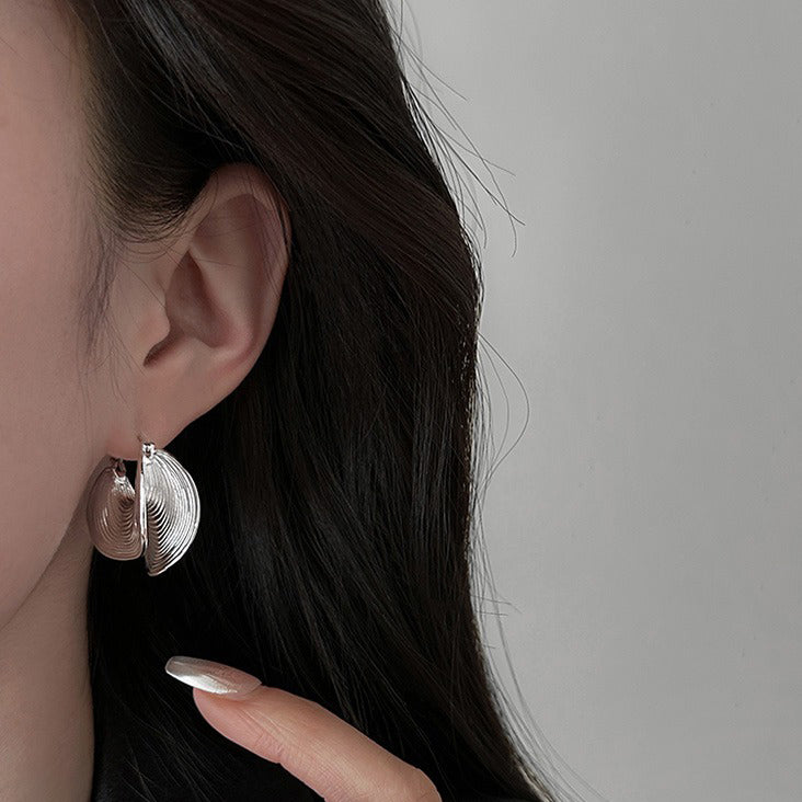 【🎁 B2G1｜先行スタート！】【グッズ】立体スパイラルデザイン フープピアス クール系お洒落イヤーアクセ