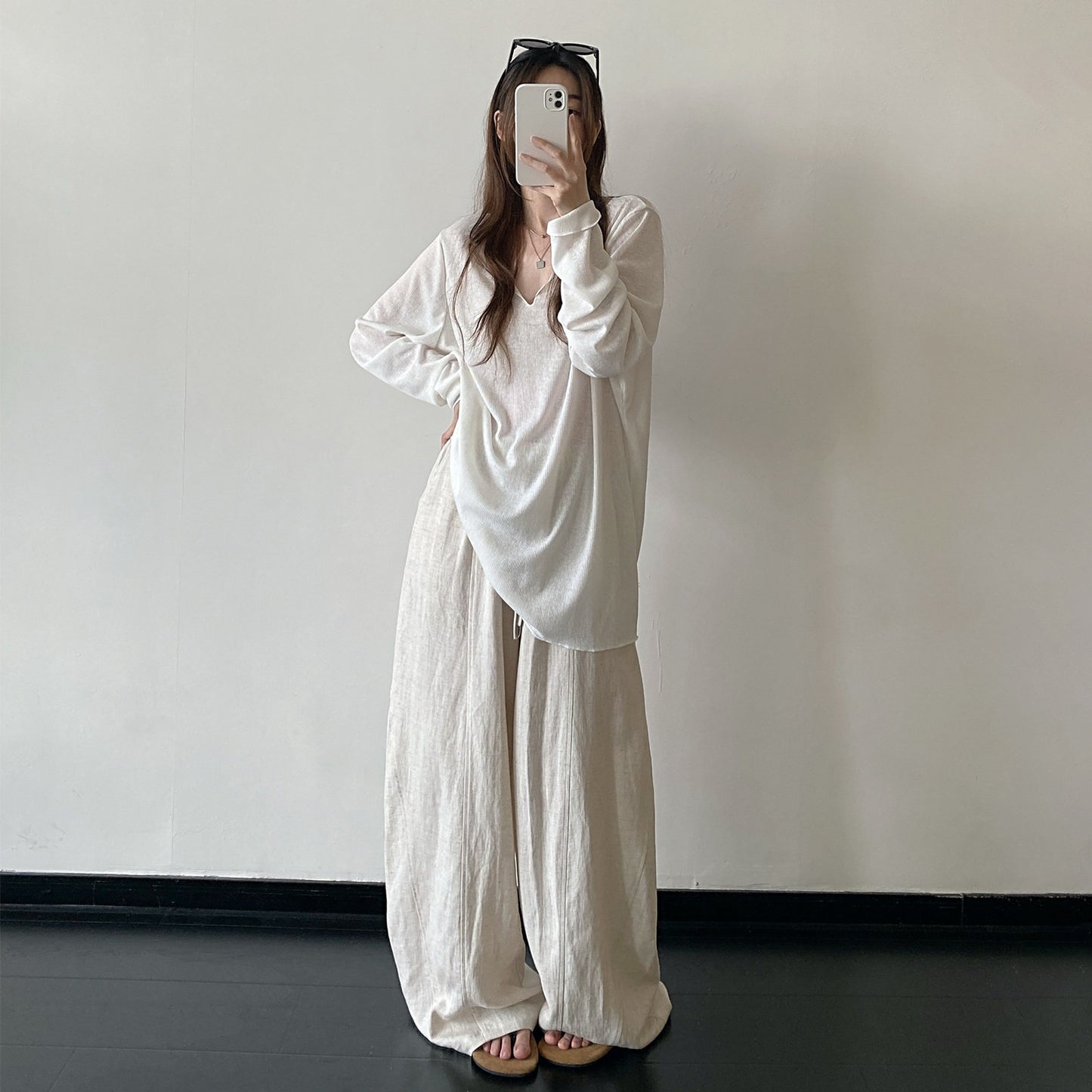 【トップス】Vネックリネン風ビッグTシャツ レディース ゆったり 長袖 UV対策 ミニマルコーデ【FCシリーズ】