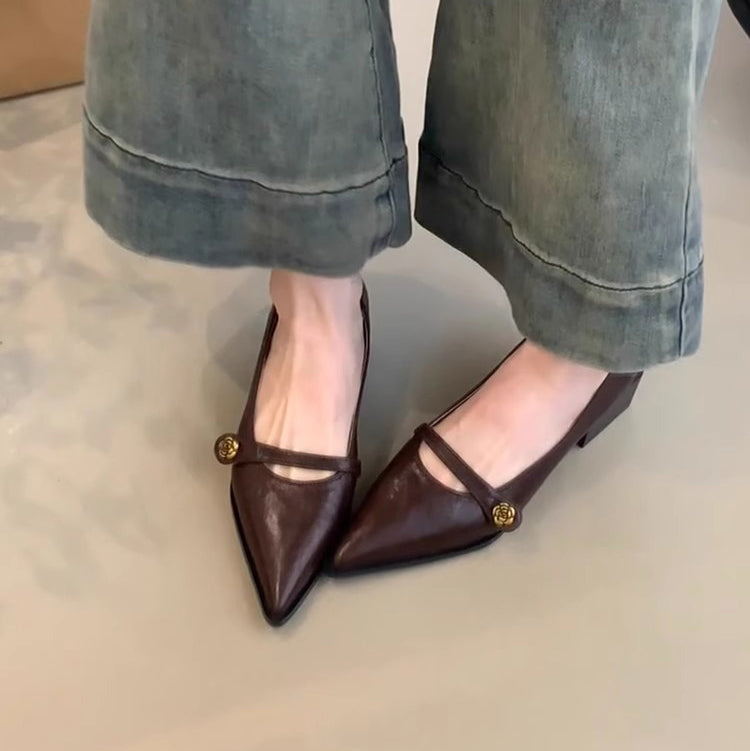 【シューズ】ソフトレザー調レトロハイヒール チャンキーヒール チェーン付きポインテッドトゥパンプス