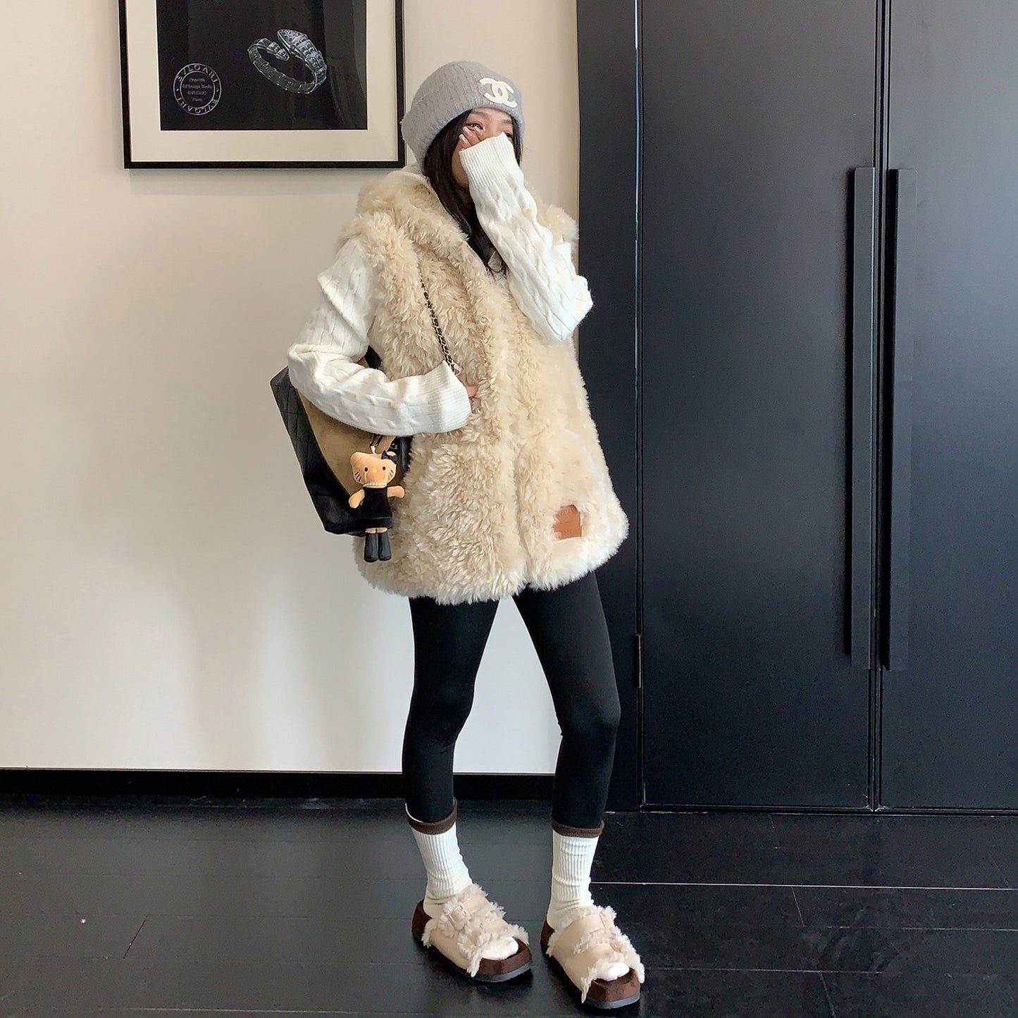 【トップス】柔らかボア×厚手フードベスト レディース レトロデザイン あったか防寒【FCシリーズ】