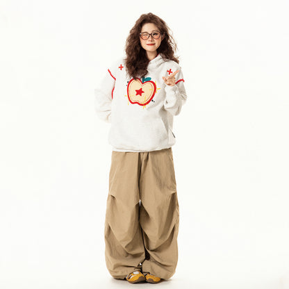 【トップス】ヴィンテージ調 りんごモチーフ刺繍 フードパーカー 秋 男女兼用 ゆったり カジュアル【FCシリーズ】