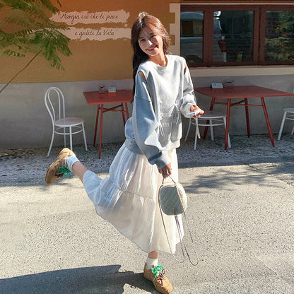 2点セット！【セットアップ】グレー オフショルダーフーディー + スカート 上下セット レディース 春秋 韓国系 ゆるふわ風 【JZシリーズ】