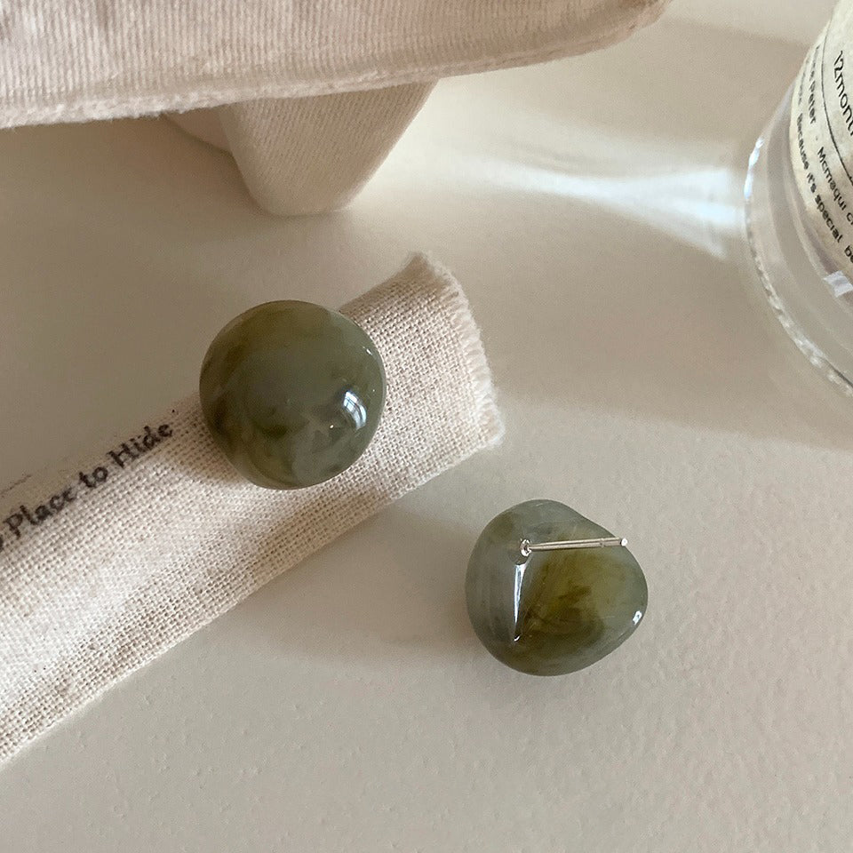 【🎁 B2G1｜先行スタート！】【グッズ】アクリルボールピアス 新作 日系 高級感 レトロ シンプル 万能 スタッドピアス