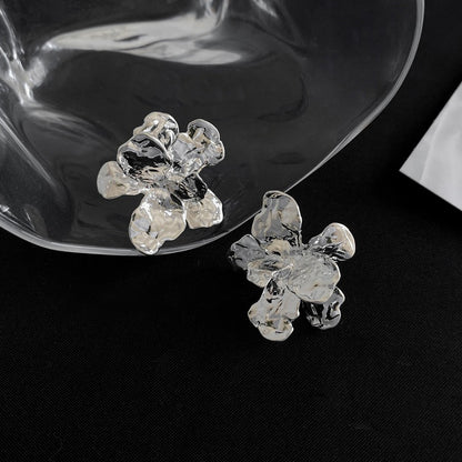 【🎁 B2G1｜先行スタート！】【グッズ】フラワーモチーフピアス｜小顔見せ×個性派デザイン｜韓国風トレンドアクセサリー