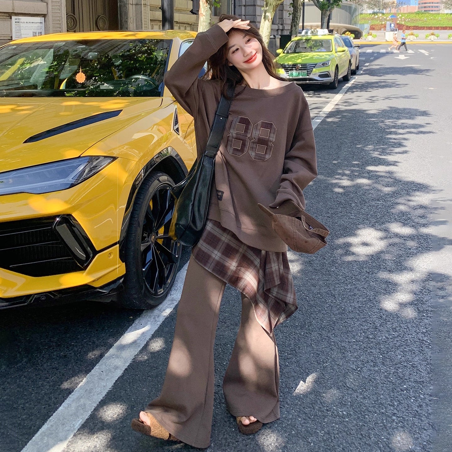 2点セット!【セットアップ】ブラウン 韓国風 カジュアル ロゴスウェット＋チェックワイドパンツ 上下セット【JZシリーズ】