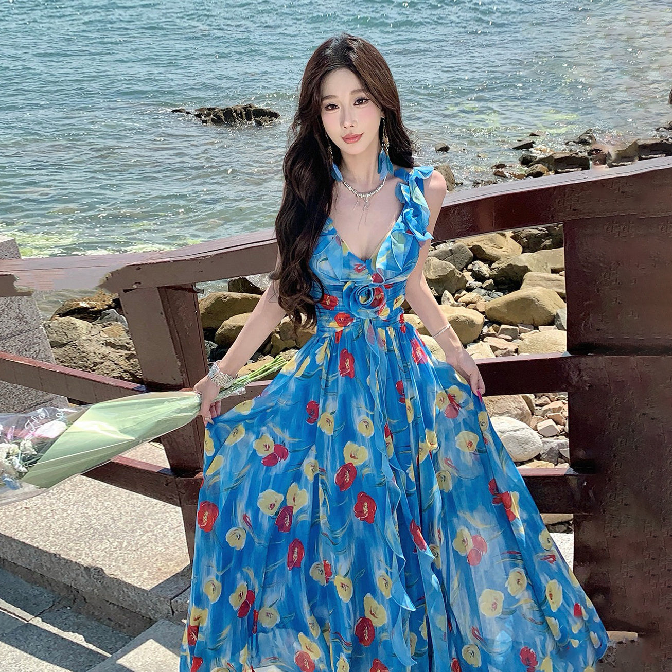 【ワンピース】リゾートワンピース レディース 夏 ブルー花柄 シフォン ノースリーブ Vネック ウエストマーク ロング丈【SHシリーズ】