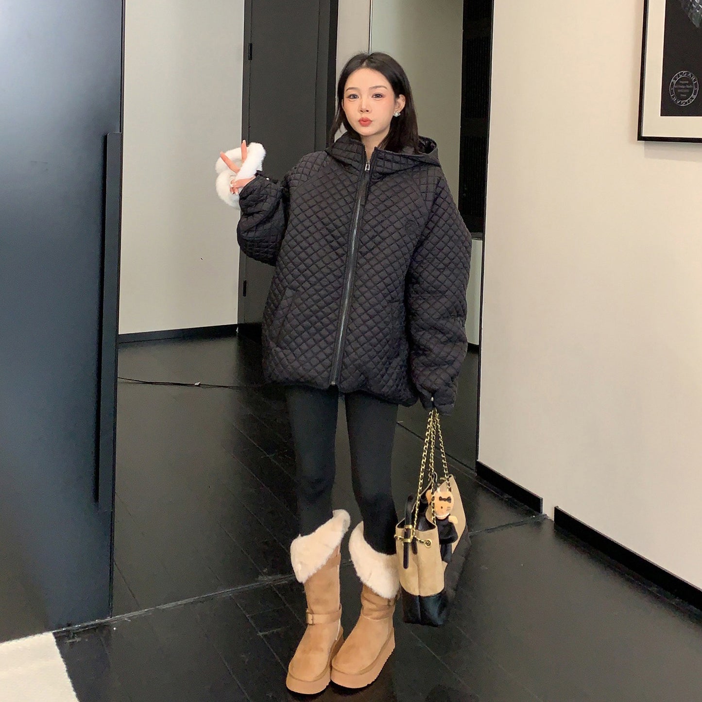 【アウター】シンプル上品 ダウンコート  菱形キルティング 軽量フード付きダウンジャケット【FCシリーズ】【10~13日発送】