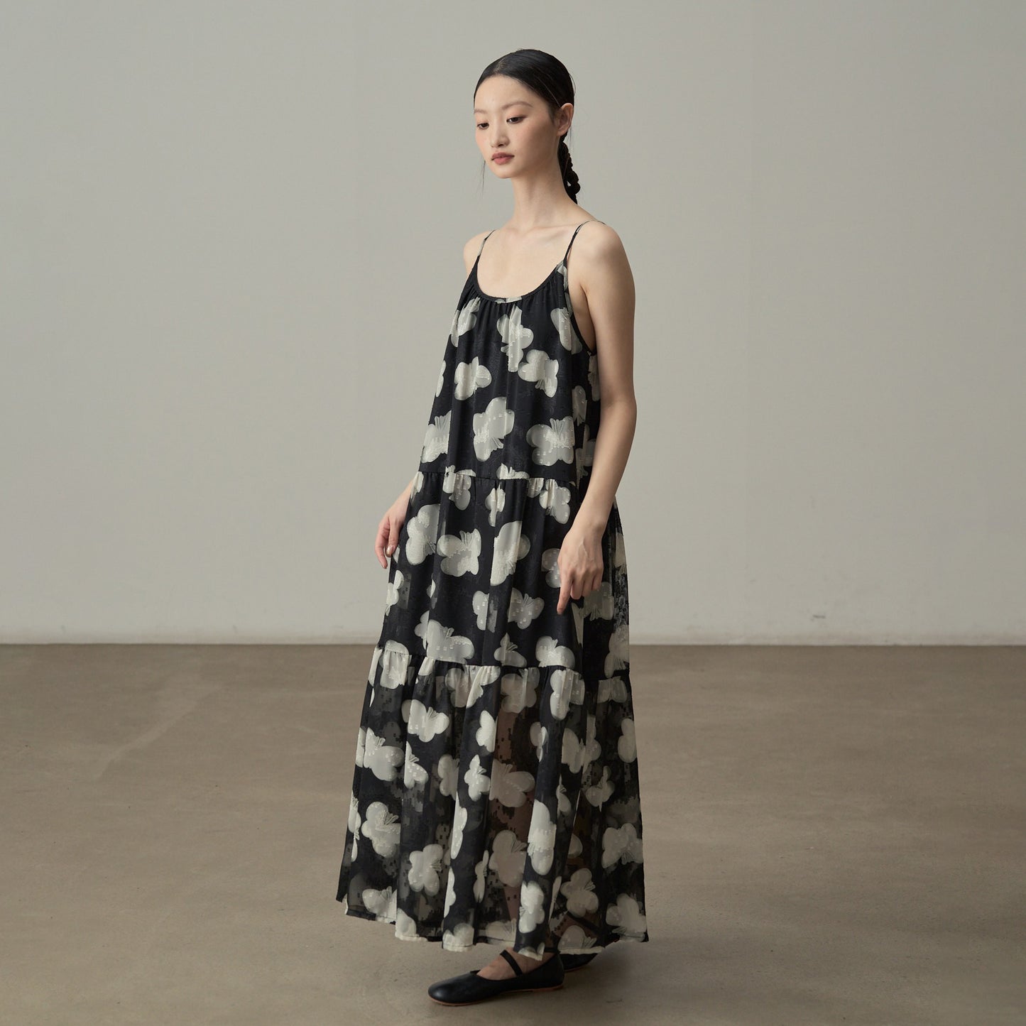 【ワンピース】フレンチレトロ風 花柄ノースリーブワンピース ゆったり体型カバー 休日リゾートコーデに【SHシリーズ】