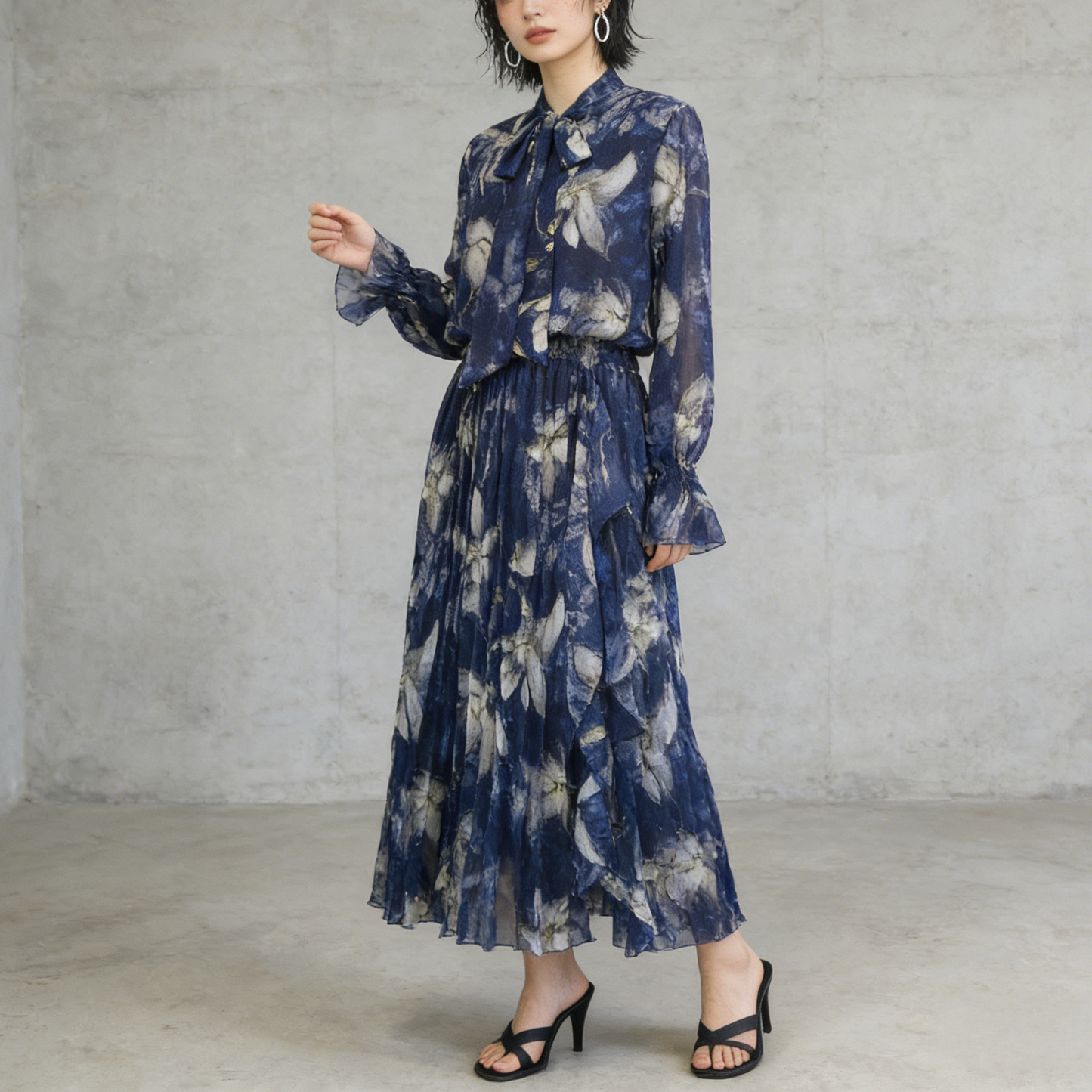 期間限定⭐️60%OFF【ワンピース】リボン付き シフォン ハイウエスト 小花柄 長袖 ワンピース 【SHシリーズ】