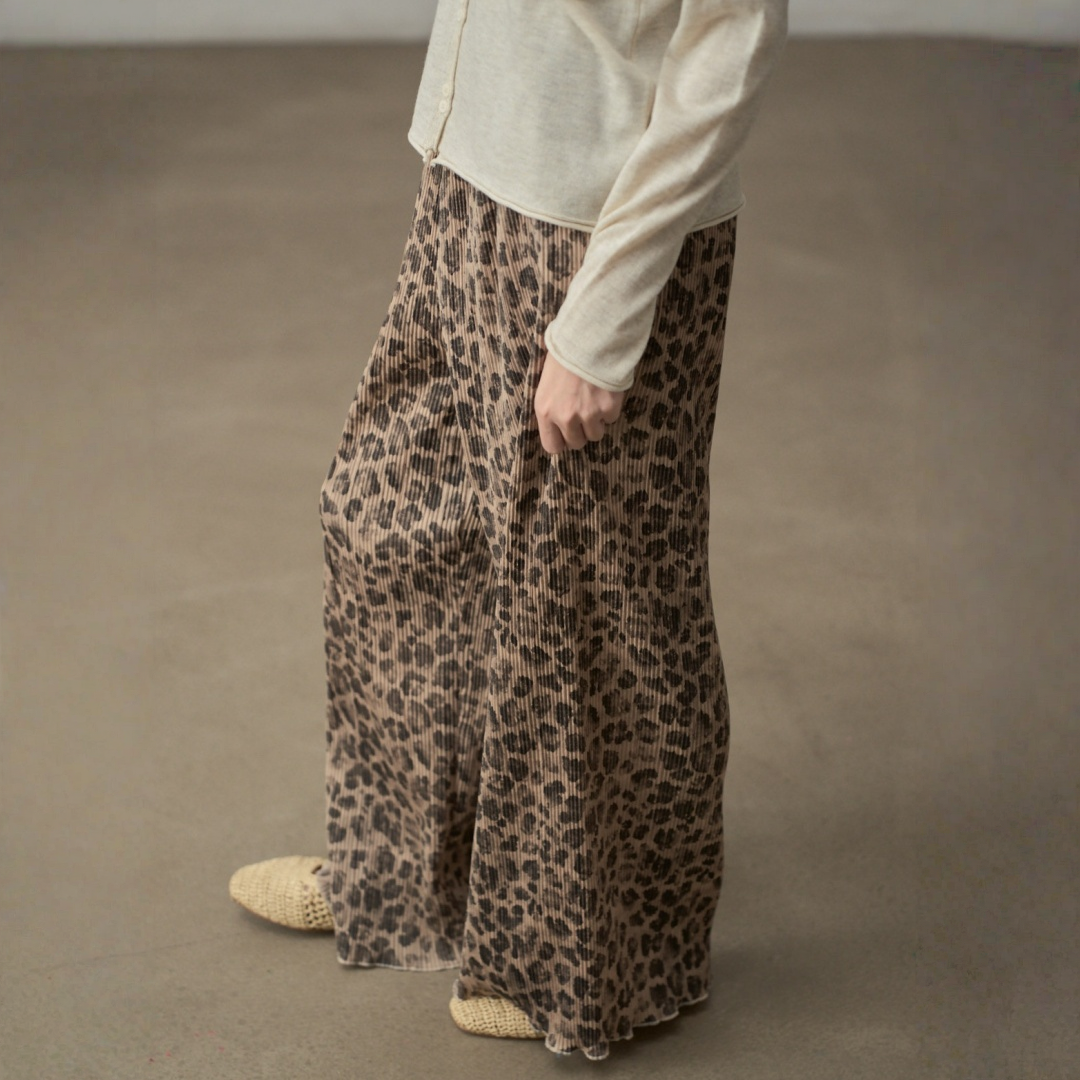 【ボトムス】落ち感 クリンクル加工 レオパード柄 美脚効果 パンツ 【SHシリーズ】