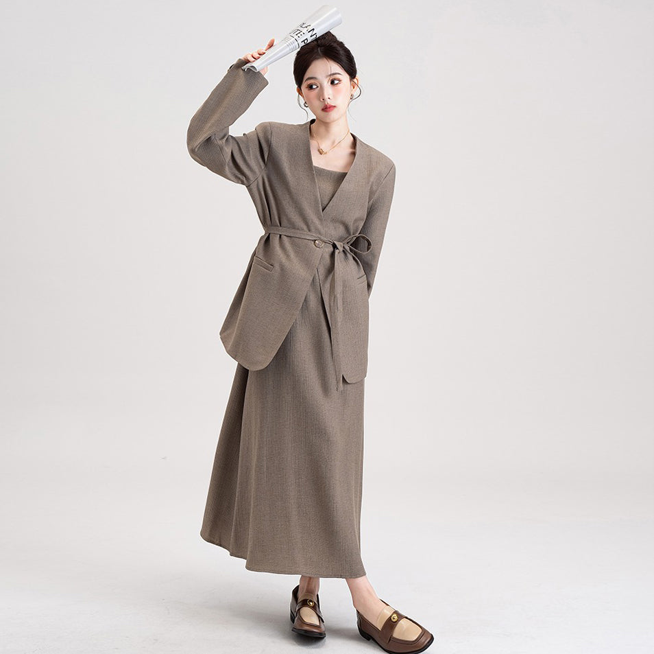 【セットアップ】韓国風 大人女子感 ジャケット＋キャミワンピース セット レディース ウエストベルト付き【シリーズ】