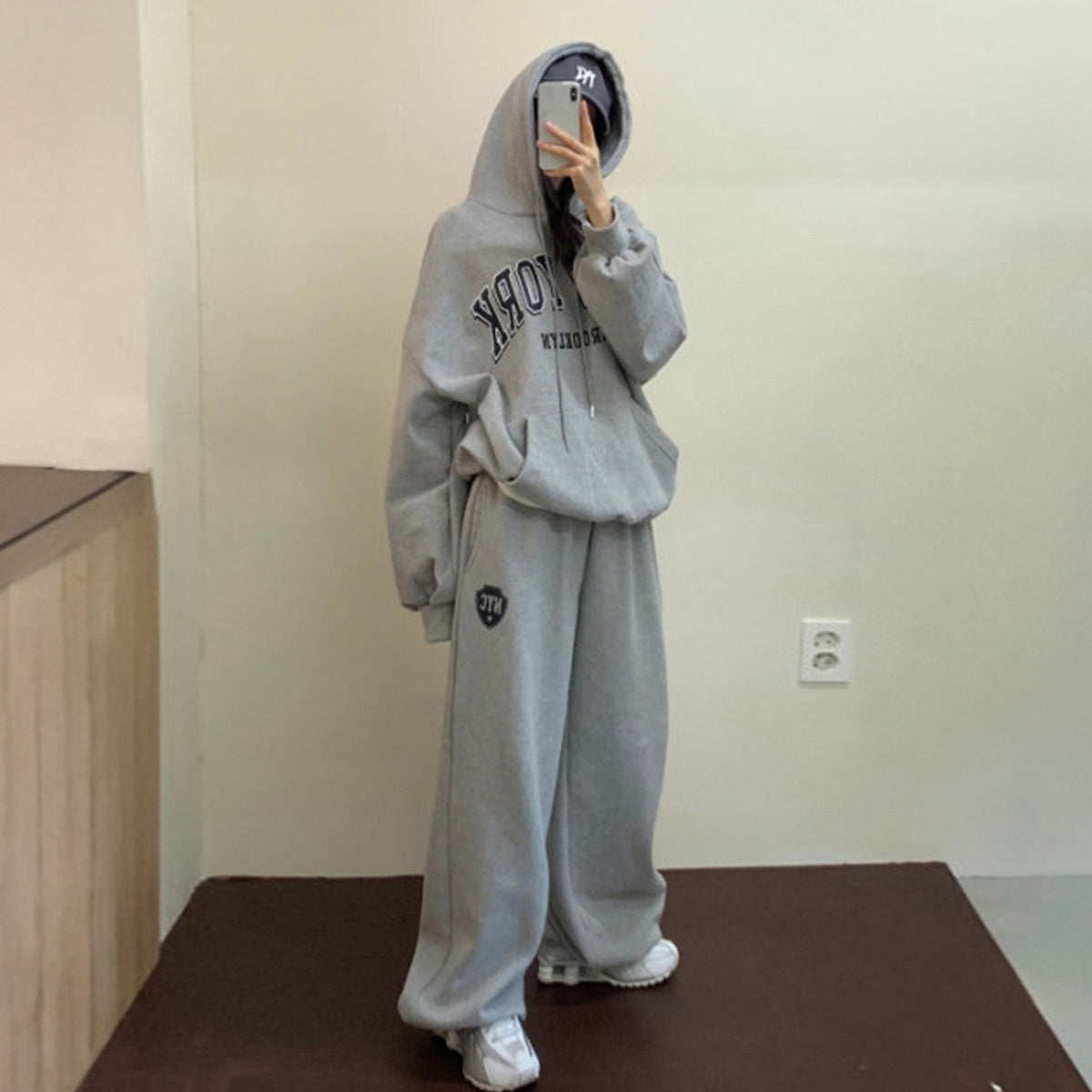 美式加絨連帽上衣＋闊腿長褲｜寬鬆保暖休閒兩件式穿搭【FC系列】