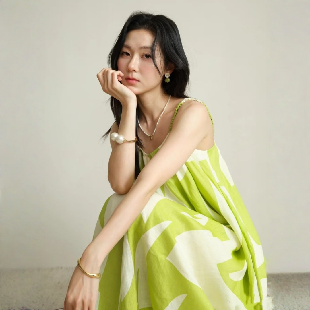 【ワンピース】タイの海辺 リゾート風 グリーン プリント 肌を明るく見せる キャミソール ワンピース 【SHシリーズ】