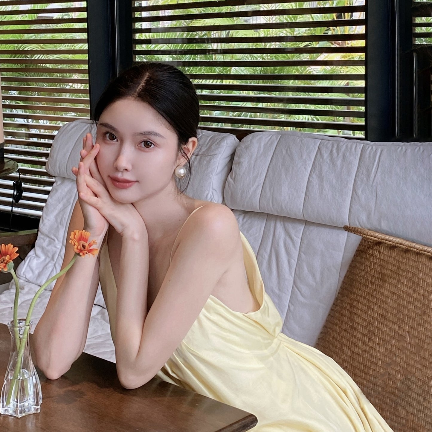 【ワンピース】【海辺のリゾート】着痩せ ノースリーブワンピース 2026新作｜ビーチ 撮影用 映えドレス