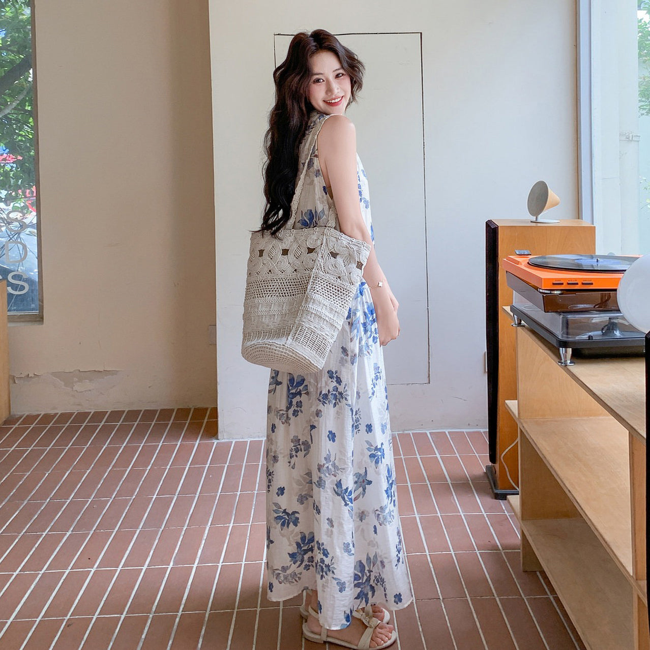 【ワンピース】レンチリゾート 花柄ホルターワンピース レディース 夏 ロング丈 ノースリーブ フレア ゆったり 細見え【SHシリーズ】