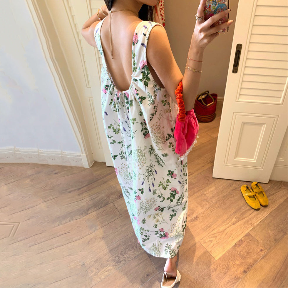 【ワンピース】夏のガーリーコーデ 背中あき 花柄ノースリーブワンピース【SHシリーズ】