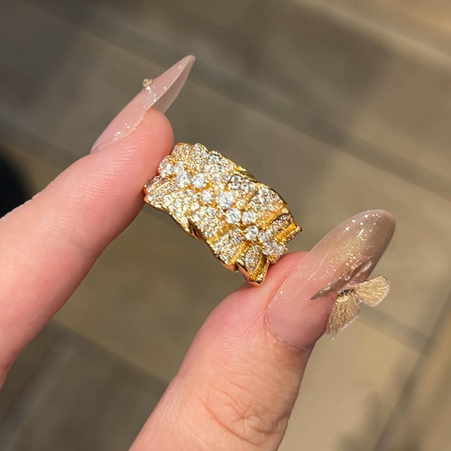 【グッズ】サテンフリル×ジルコニアリング 中古風ラグジュアリーアクセ 高級感 指輪