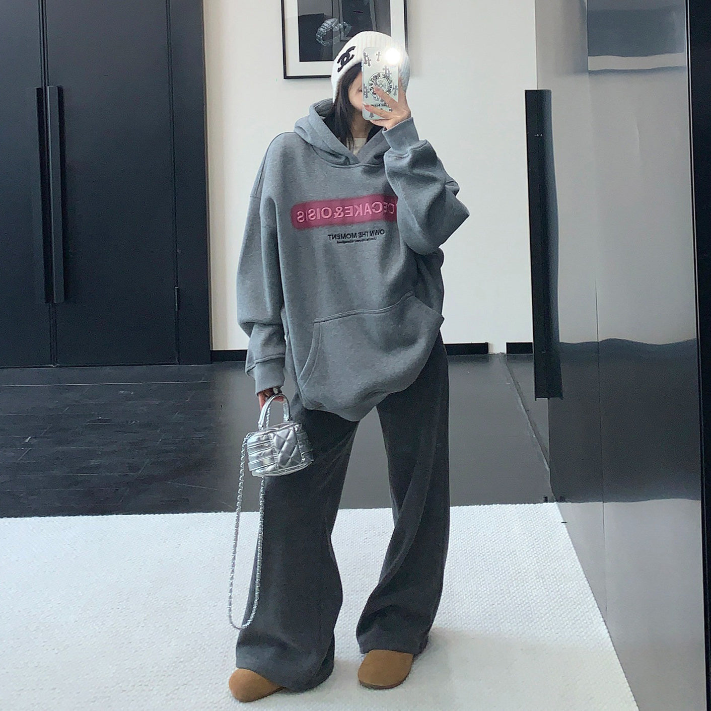 【トップス】抜け感 レタリング刺繍 フード付きスウェット レディース パーカー【FCシリーズ】