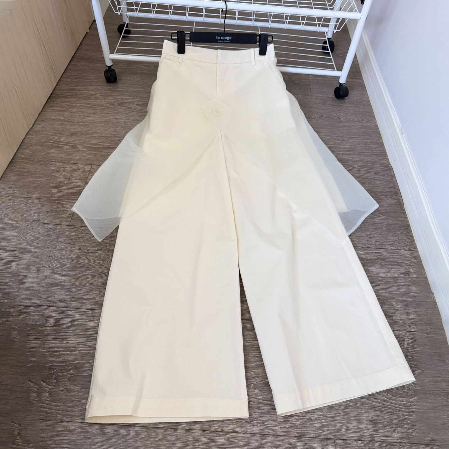 【セットアップ】【単品注文】オールホワイト メッシュレイヤード ノースリーブ トップス パンツ 上下セット ナチュラル モード【JZシリーズ】