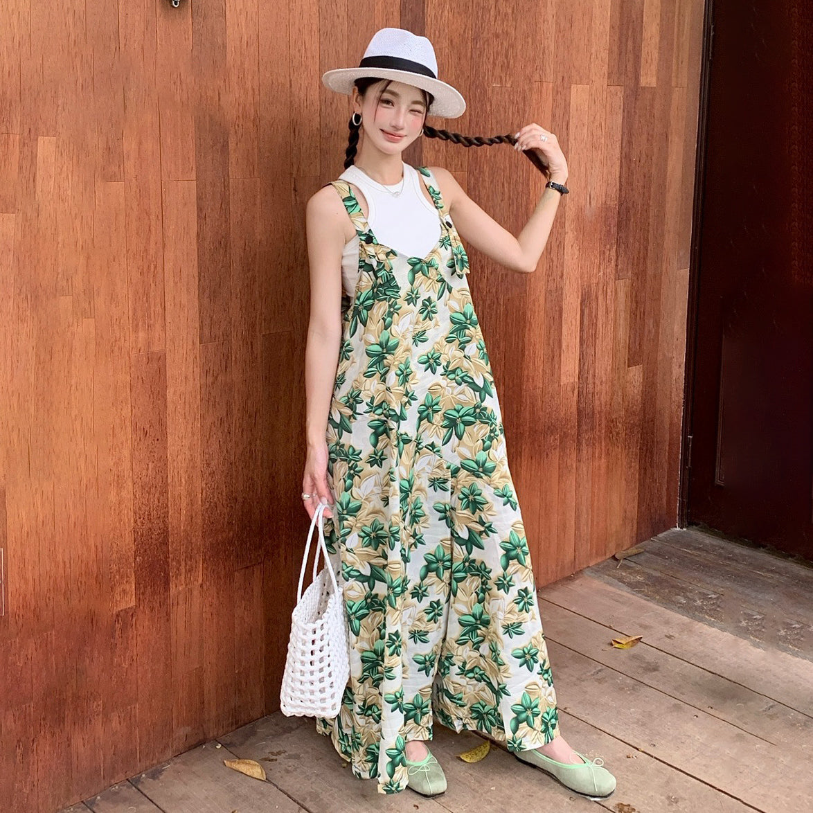 【ボトムス】フレンチリゾート風 夏 Vネック 清涼感 オールインワン【SHシリーズ】