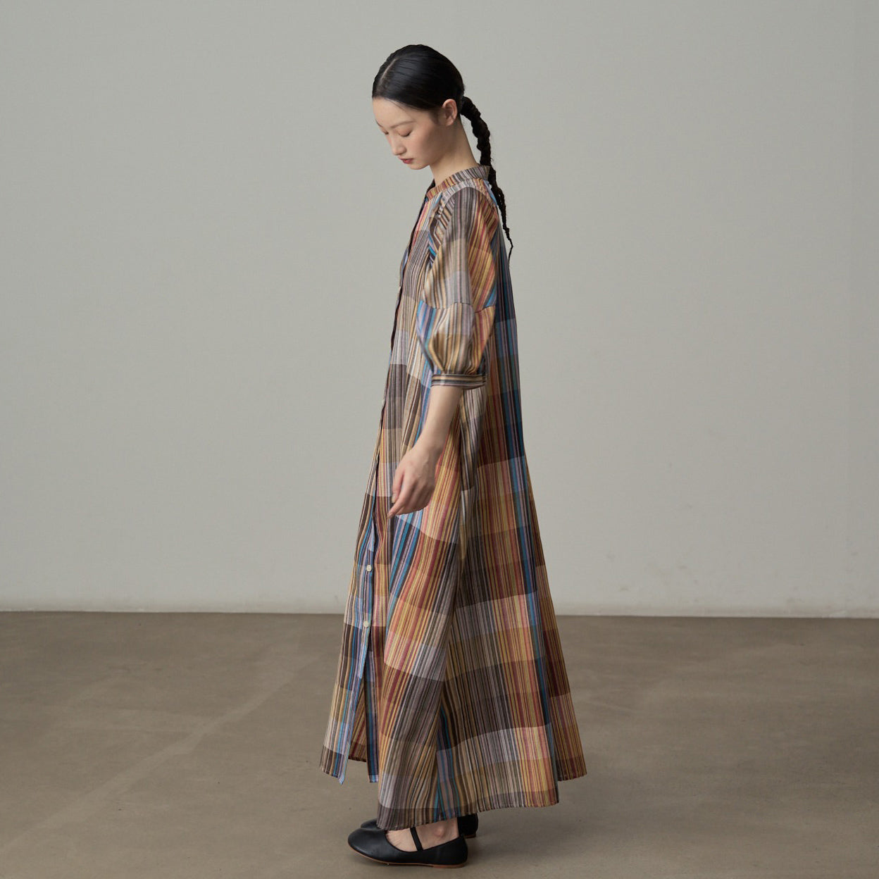 【ワンピース】フレンチリゾート風 チェック柄ロングシャツワンピース 半袖 ゆったりシルエット【SHシリーズ】