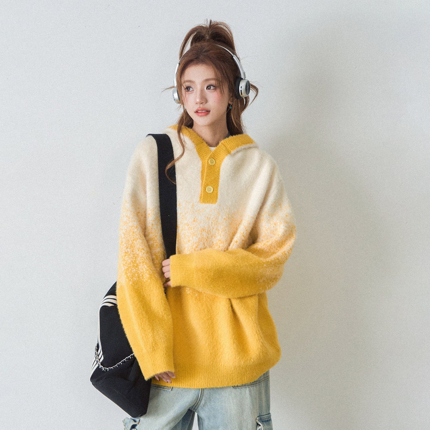 【トップス】ふわふわフェイクミンクグラデーション フード付きニットセーター レディース 秋冬 高級感 オーバーサイズ トップス【FCシリーズ】