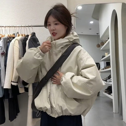 春の薄手タイプと冬の中綿入りタイプをご用意！！【アウター】男女兼用 フード付き マウンテンパーカー ショート丈 小柄さん向け カジュアル春秋新作 ジャケット【FCシリーズ】