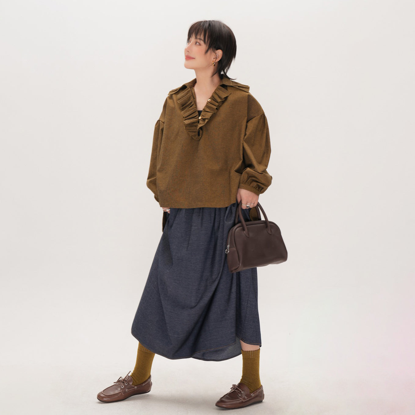 【トップス】レトロ文芸チェックシャツ レディース 秋新作 フリルVネック デザイン感 ゆったり長袖 着痩せトップス【JZシリーズ】