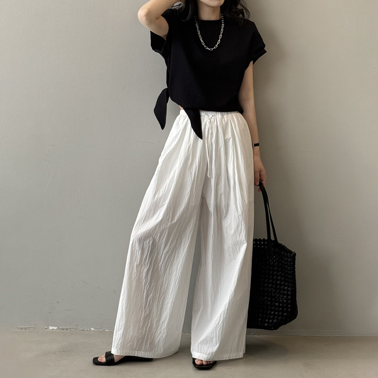 【トップス】夏新作 フレンチカジュアル 細見えシルエット リボンデザイン クルーネック半袖Tシャツ【JZシリーズ】