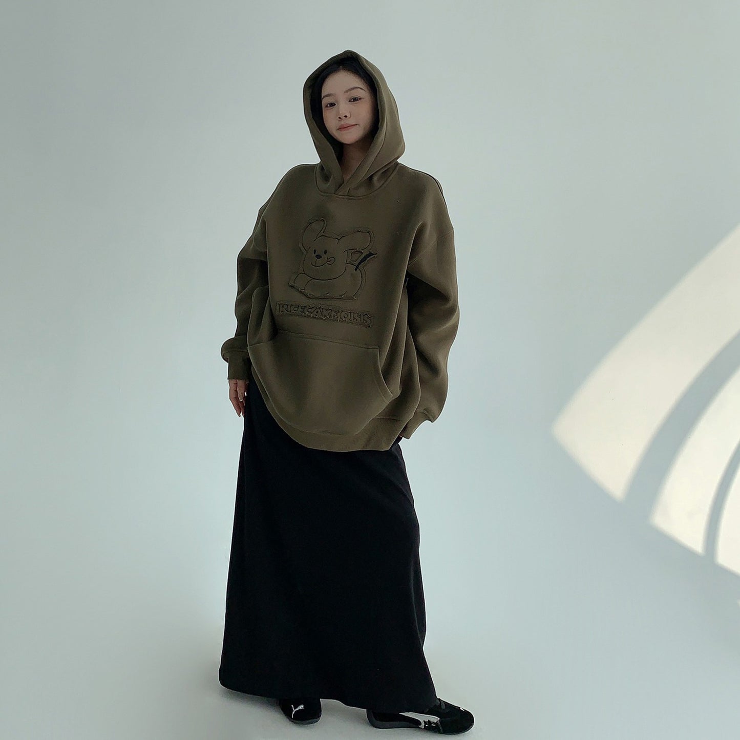 【トップス】レトロワッペン刺繍 カートゥーン 裏起毛フードパーカー【FCシリーズ】