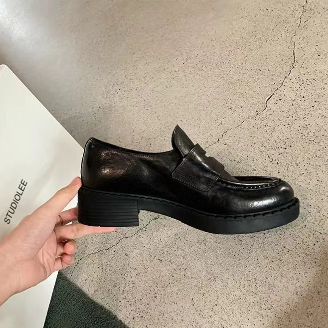 【シューズ】秋新作 イギリス風 ヴィンテージ シューズ レディース 丸トゥ ソフトレザー 太ヒール ローファーパンプス